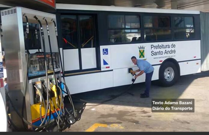 Preço do diesel nas refinarias cai 27,4%, mas para os consumidores finais, distribuidoras baixaram apenas 6,9%