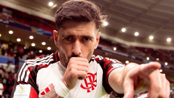 Arrascaeta disputa com Messi e atacante do Racing o prêmio de 'Rei da América'