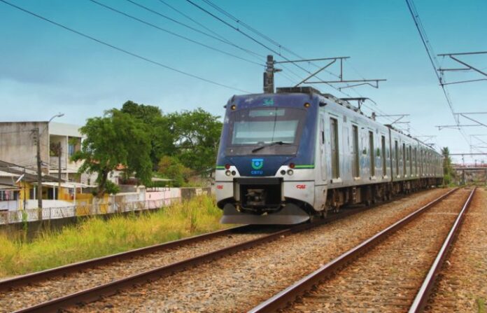 Audiência pública debate crise e futuro do Metrô do Recife (PE)