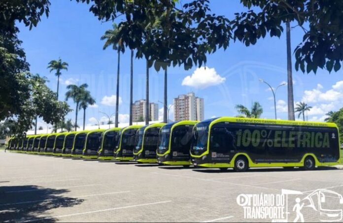 Eletra entrega mais 15 ônibus elétricos para a frota de São José dos Campos (SP) nesta quarta (24) que somam a outros cinco e 12 “VLPs”