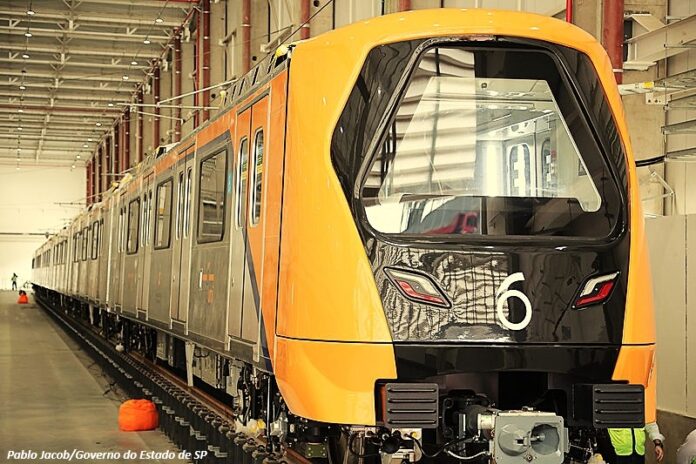 Governo Tarcísio de Freitas autoriza mais de R$ 3 bilhões em operações de créditos para metrô, corredor metropolitano e VLT