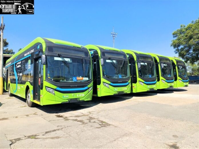 Governos Lula, Tarcísio e Nunes se unem contra ENEL em São Paulo e Aneel vai abrir processo de caducidade de contrato. Além de apagões, ônibus elétricos atrasaram