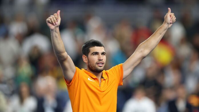 João Fonseca dá trabalho, mas Carlos Alcaraz vence brasileiro em Miami