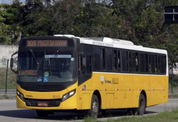 Ônibus da Vila Isabel e Real operam normalmente no Rio de Janeiro nesta terça-feira (30)