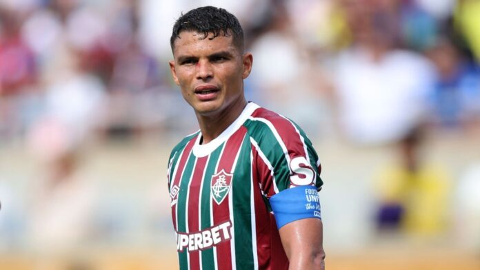 Thiago Silva acerta volta à Europa e retorna a clube após 20 anos