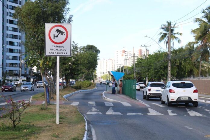 Aracaju (SE) inicia fiscalização automatizada nos corredores exclusivos de ônibus