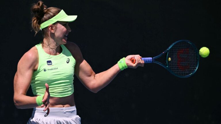 Bia Haddad cai para tenista número 105 do mundo e se despede do Australian Open na estreia