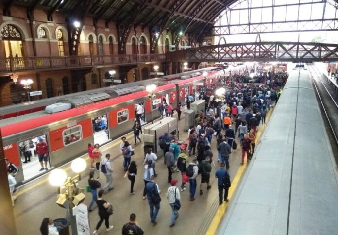 Estação da Luz da CPTM recebe ação de prevenção e tratamento ao HIV e ISTs nesta quinta-feira (22)
