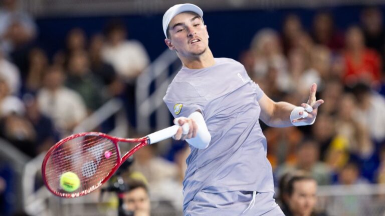 João Fonseca conhece primeiro adversário do ano para o ATP 250 de Brisbane; veja