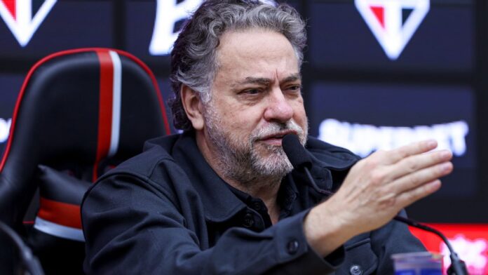 Julio Casares descarta renunciar do cargo de presidente do São Paulo em meio à investigação