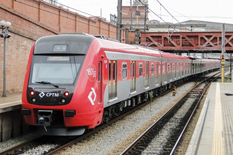 Linha 7-Rubi tem circulação de trens alterada durante serviços de manutenção neste domingo (25)