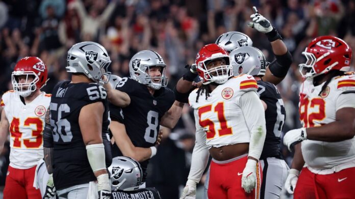 Raiders ficam com primeira escolha do Draft da NFL; veja ordem após temporada regular