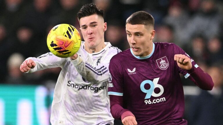 United ensaia virada ‘épica’, mas leva golaço e tropeça contra vice-lanterna da Premier League no primeiro jogo sem Ruben Amorim