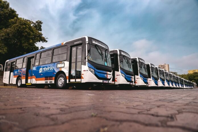 Ribeirão Preto (SP) recebe 20 novos ônibus e população passa a contar com 100% da frota equipada com ar-condicionado