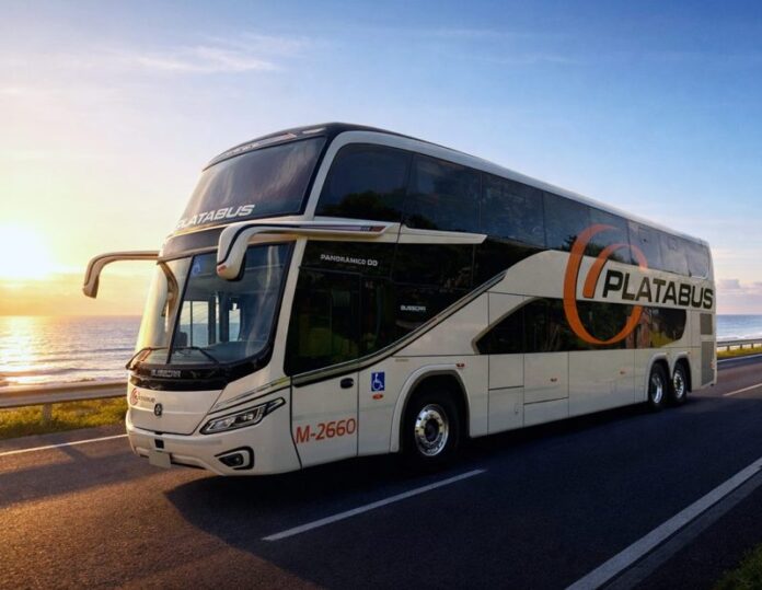 BUSSCAR entrega novo ônibus Panorâmico DD NB1 para PLATABUS, da Argentina
