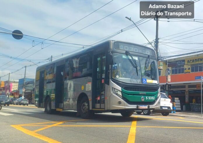 Blocos de Rua desviam dezenas de linhas de ônibus na capital paulista neste fim de semana de “pós-carnaval”