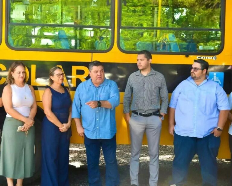 Bonito (MS) incorpora micro-ônibus IVECOBUS 15.210 E-C com carroceria Caio à frota do transporte estudantil