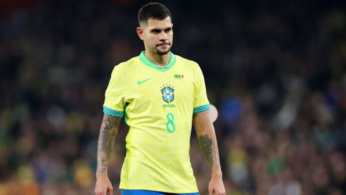 Bruno Guimarães sofre lesão grave no Newcastle e perde últimos amistosos do Brasil antes da Copa