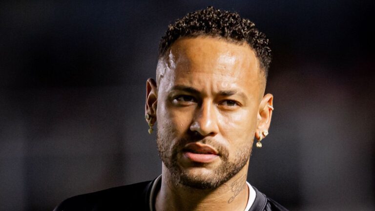 Zico diz que Neymar ‘não estava sendo profissional’ e revela torcida por recuperação: ‘Tem mais talento que todo mundo’