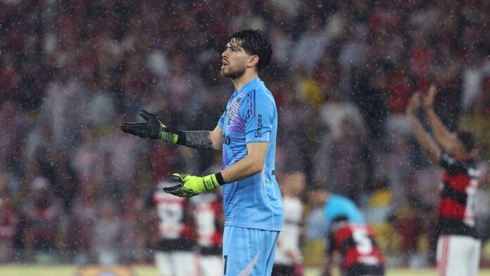 Flamengo é castigado pelo Lanús na prorrogação, perde a Recopa no Maracanã e vê pressão aumentar com 2º vice do ano