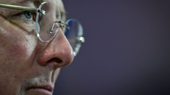 John Textor, dono do Botafogo, é afastado de cargo na Eagle Football Holdings