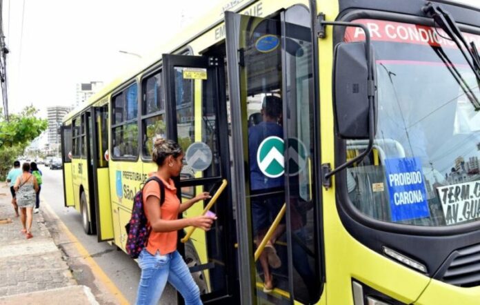 Justiça determina que empresas de ônibus do sistema urbano de São Luís (MA) tenham bens bloqueados e define multas caso não cumpram com reajuste salarial