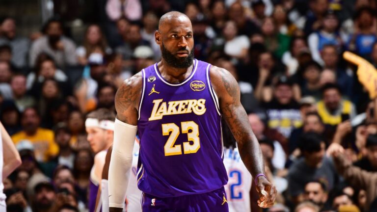 LeBron James é ofuscado por ataque ‘fatal’, e Lakers perdem para Thunder em casa em jogo acirrado na NBA