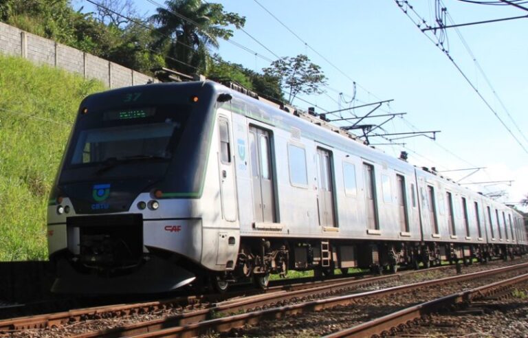 Metrô do Recife, em Pernambuco, segue aberto até às 23h deste domingo (15)