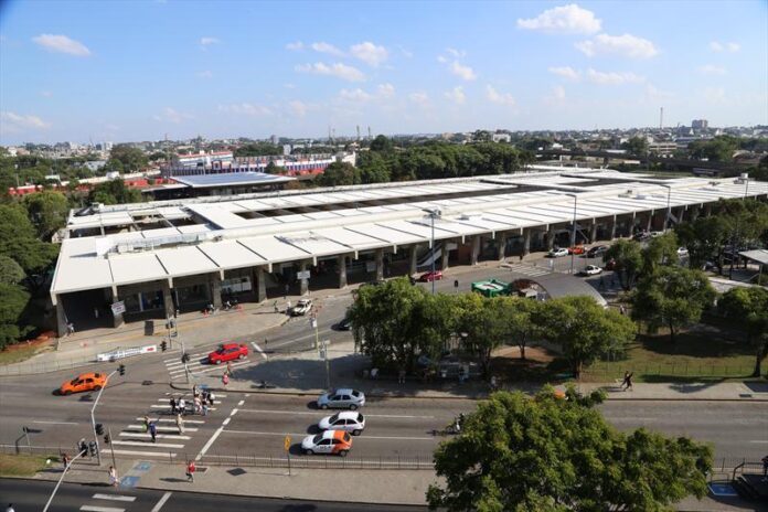 Rodoviária de Curitiba (PR) prevê fluxo de quase 50 mil passageiros no Carnaval de 2026