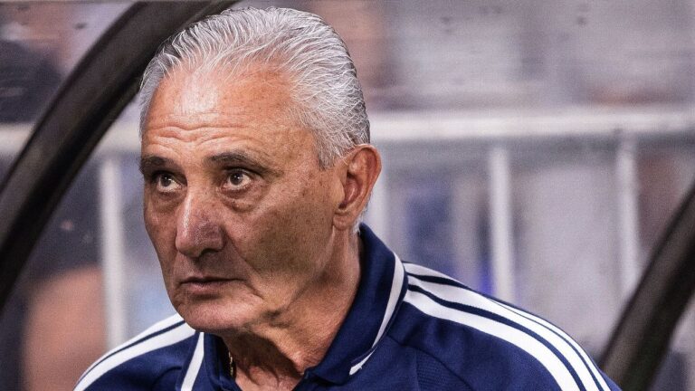 Tite responde sobre xingamentos da torcida do Cruzeiro e admite: ‘Responsabilidade do técnico é a maior’