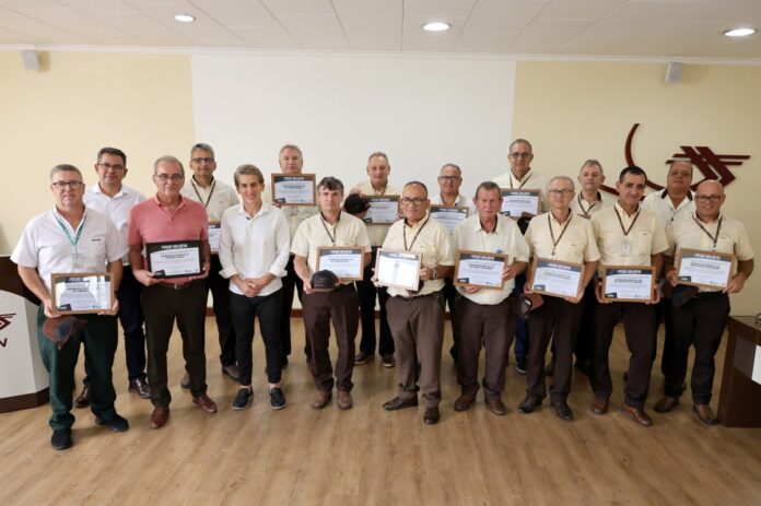 Motoristas da Gidion são homenageados pela Câmara de Joinville (SC) por mais de 20 anos sem acidentes