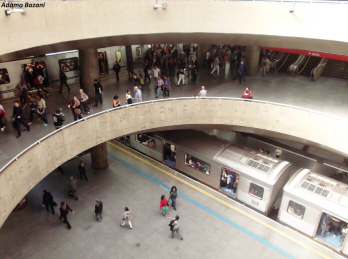 Tarcísio diz que estratégia de expansão do metrô em São Paulo agora será “fechar arco metropolitano” com trilhos fora da capital. Linha 6 opera em outubro