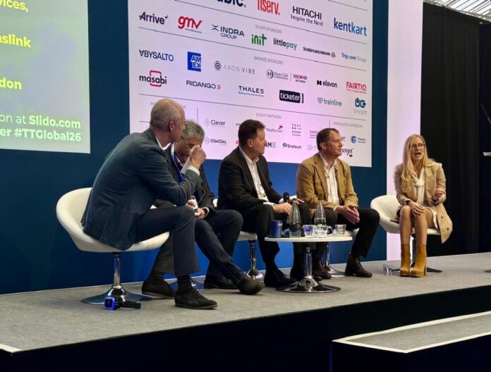 Transporte público não pode funcionar como varejo quando se trata de pagamentos digitais, afirma executivo da TfL