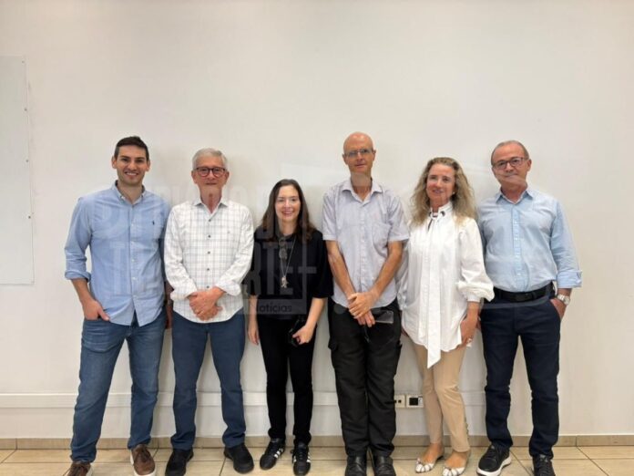 Uma notícia de jornal fez com que Erechim (RS) não perdesse uma fabricante de ônibus