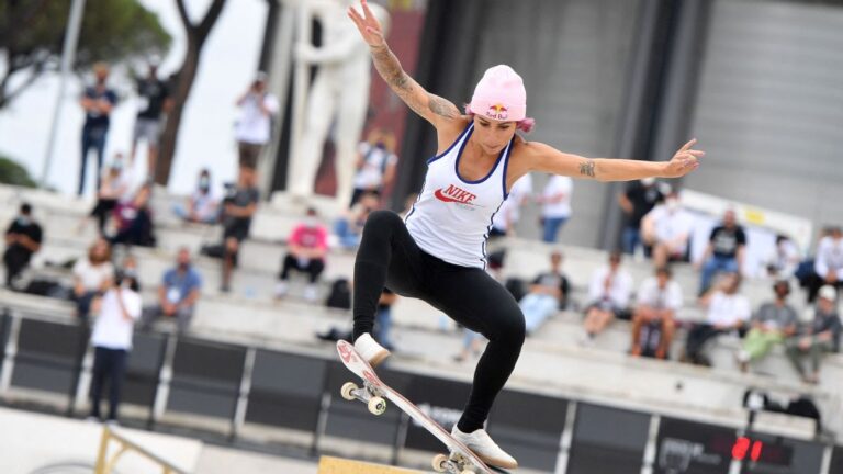 A luta de Letícia Bufoni para superar preconceitos contra ‘esporte de menino’ e até maneira se vestir no skate: ‘Me criticaram muito’
