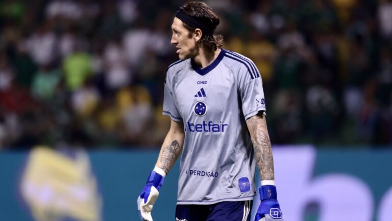 Cássio sofre grave lesão no joelho, terá que passar por cirurgia e não deve mais jogar no Cruzeiro em 2026
