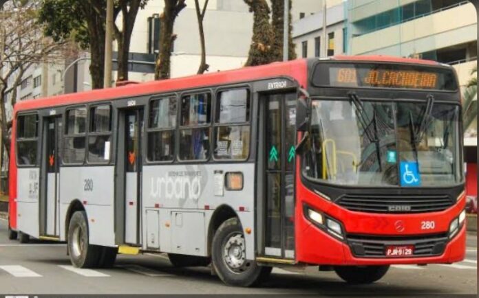 Juiz de Fora (MG) atualiza lei que garante desembarque fora do ponto para públicos prioritários