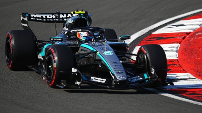 Kimi Antonelli dispara no GP da China e é o pole mais jovem da história; Bortoleto larga em 16º