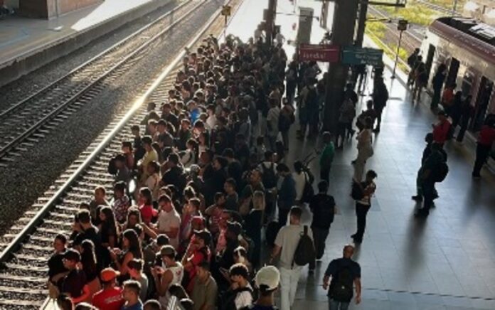 Linha 7-Rubi volta a operar com normalidade na noite desta segunda-feira (02)