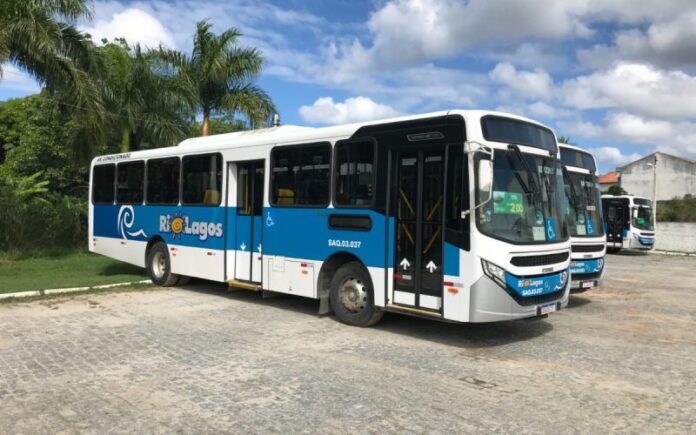 Linhas de ônibus que atendem região do Polo Universitário de Gravatá, em Saquarema (RJ), têm mudanças na grade horária; confira