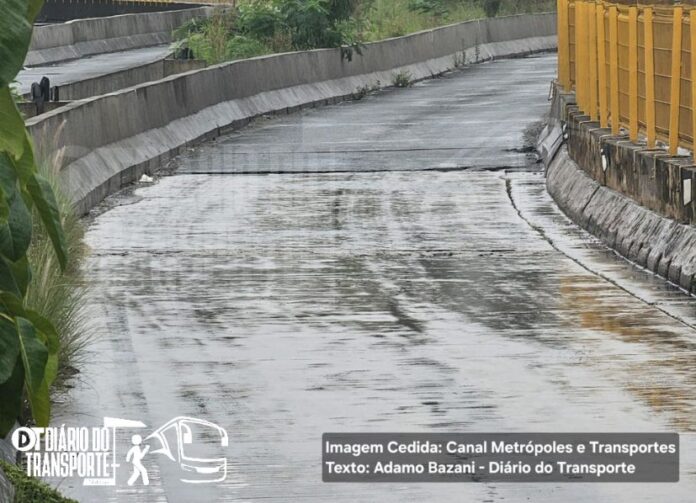 Mesmo com reforma recente, Expresso Tiradentes apresenta uma série de buracos, ondulações e defeitos. Imagens mostram ônibus desviando