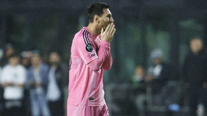 Messi marca o gol 900 na carreira, mas Inter Miami é eliminado na Champions da Concacaf