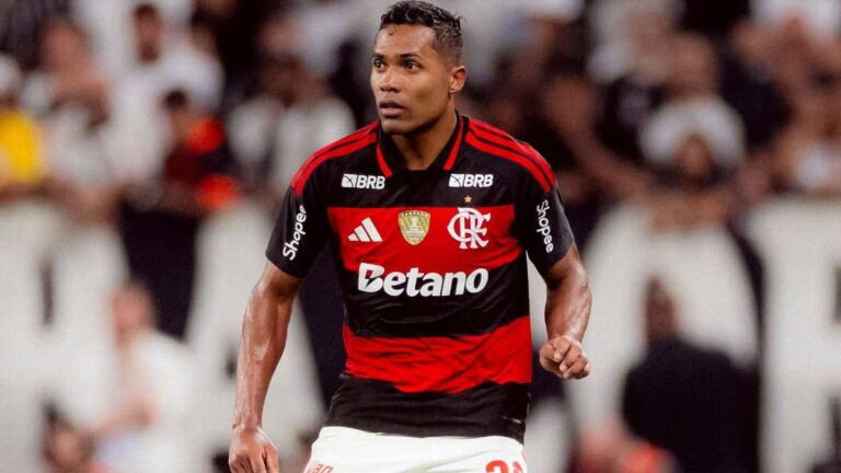 Quando Alex Sandro volta? O que sabemos da lesão de lateral do Flamengo e como ‘cautela’ e Data Fifa amenizam problema