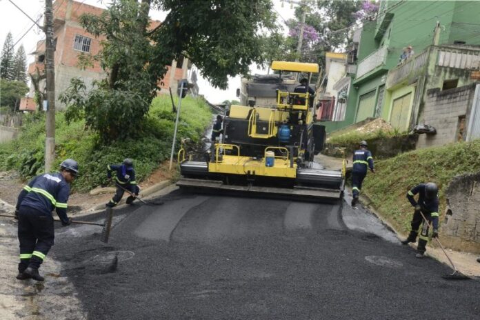 Santo André (SP) leva 9 mil metros quadrados de asfalto novo ao Jardim Riviera