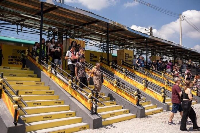 Trem Expresso da ViaMobilidade transporta 31 mil passageiros para o Lollapalooza Brasil 2026 entre sexta-feira e domingo (20 a 22)