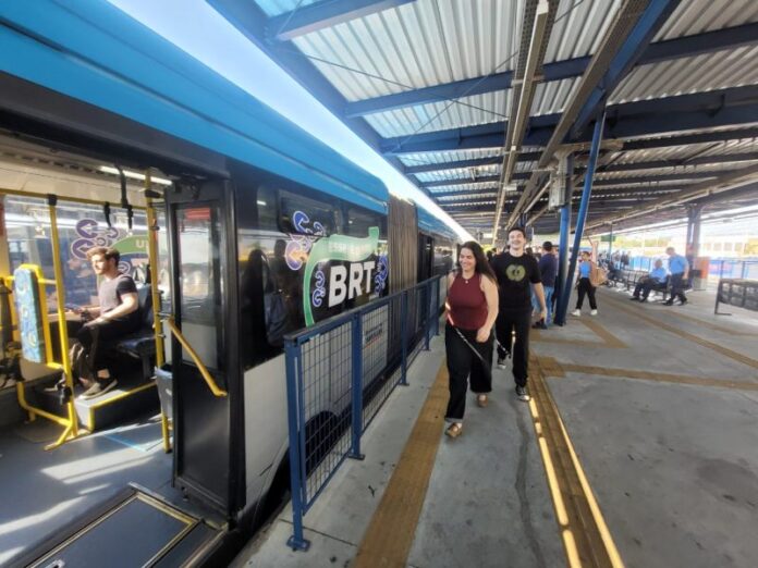 Alunos da FGV visitam BRT Sorocaba e analisam modelo de concessão do sistema