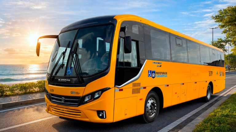 Busscar entrega 19 novos ônibus El Buss FT para linhas especiais do Consórcio Fênix em Florianópolis (SC)