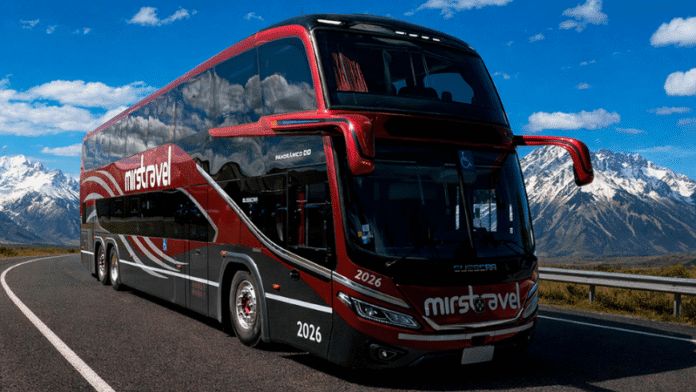 Busscar entrega ônibus Panorâmico DD NB1 à operadora de turismo Mirstravel, na Argentina