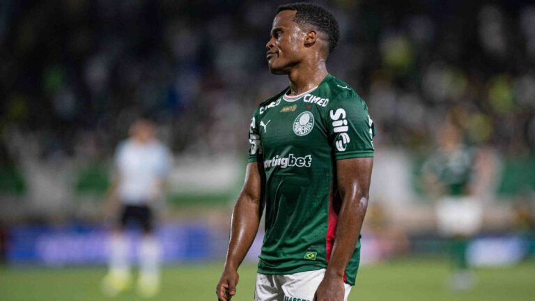 Como Junior é ‘pedreira histórica’ para Jhon Arias antes do Palmeiras e o que assistir no Disney+