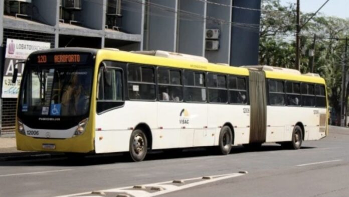 Greve no transporte coletivo de Foz do Iguaçu (PR) deve ser decidida nesta quarta-feira (22)